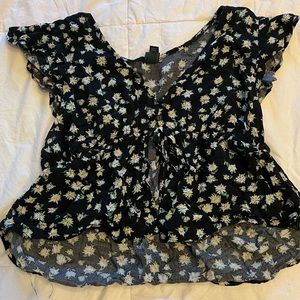 Wild fable top cropped and opened front